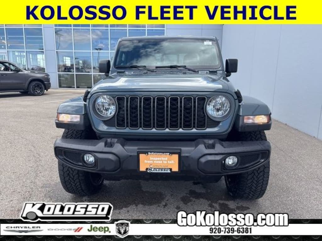 Used 2025 Jeep Gladiator Nighthawk Truck