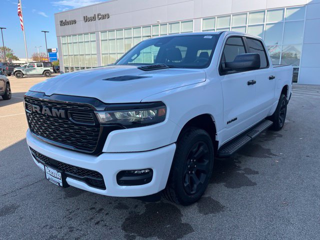New 2027 Ram 1500 TRADESMAN CREW CAB 4X4 Pickup