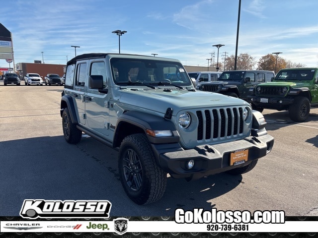 2024 Jeep Wrangler 4-Door Sport S's photo