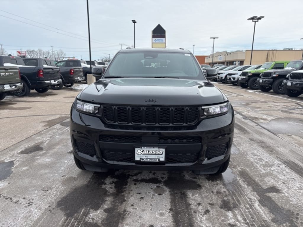 New 2025 Jeep Grand Cherokee L ALTITUDE X 4X4 Sport Utility