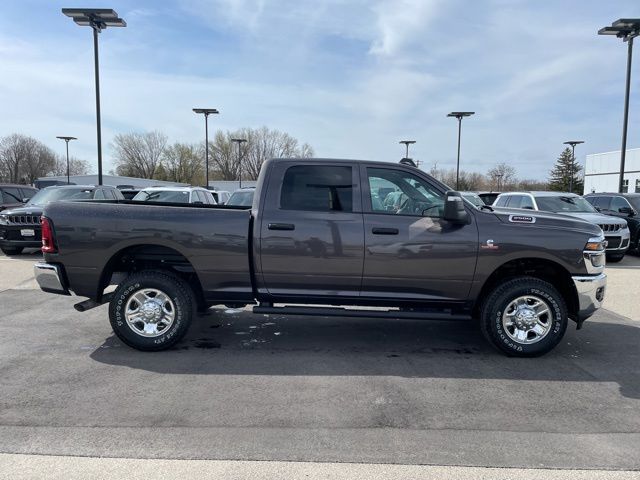 2025 RAM 2500 Tradesman - Photo 8