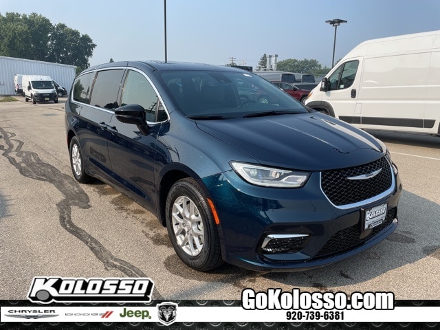 2025 Chrysler Pacifica Passenger Van 
