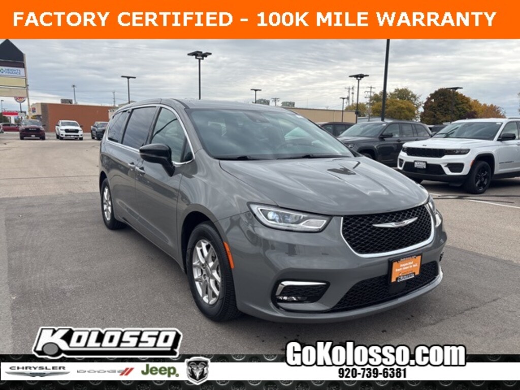 Used 2025 Chrysler Pacifica Select Minivan/Van
