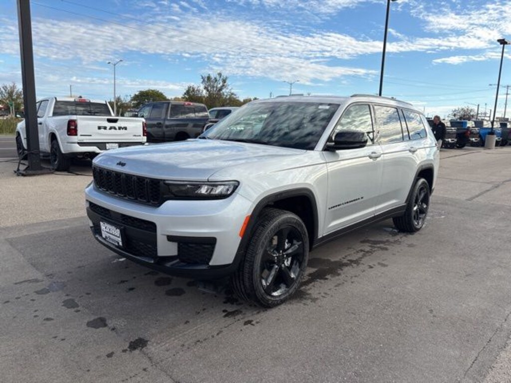 New 2025 Jeep Grand Cherokee L ALTITUDE X 4X4 Sport Utility