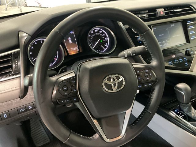 2018 Toyota Camry SE - Photo 13