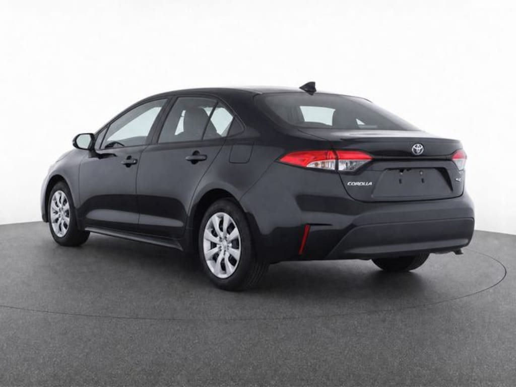 Used 2024 Toyota Corolla LE Sedan