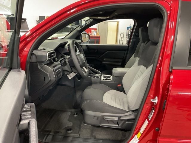 2026 Toyota 4Runner TRD Off-Road - Photo 18
