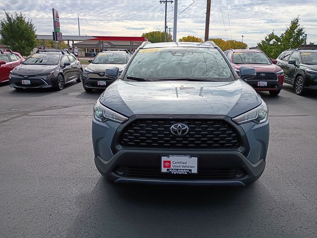2024 Toyota Corolla Cross LE photo 2