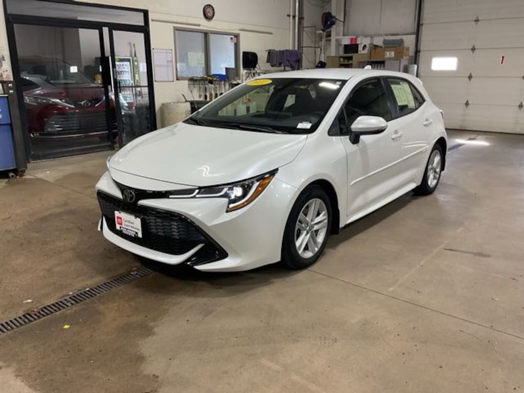 Certified 2022 Toyota Corolla Hatchback SE Hatchback
