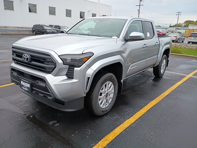2025 Toyota Tacoma SR5 4x4 Double Cab photo 3