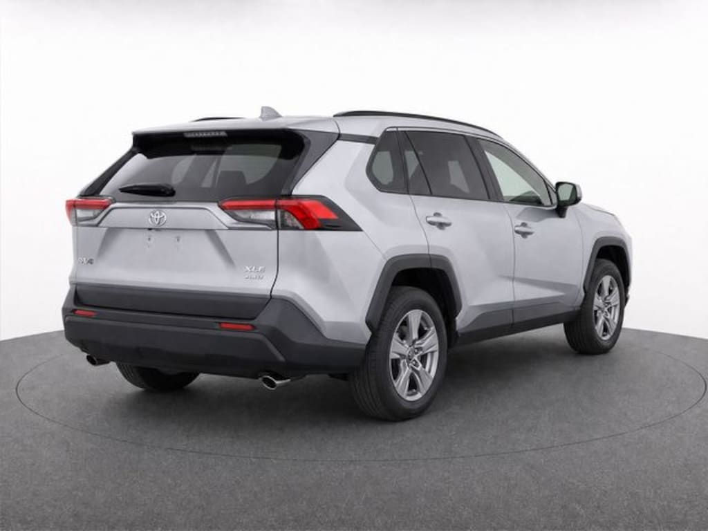 Used 2025 Toyota RAV4 XLE SUV