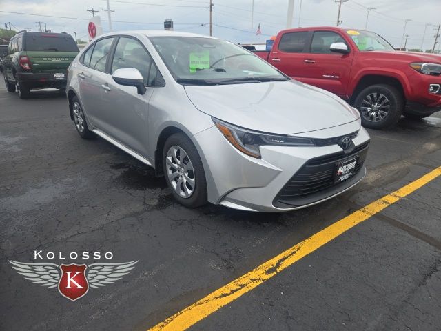 2023 Toyota Corolla LE CVT's photo