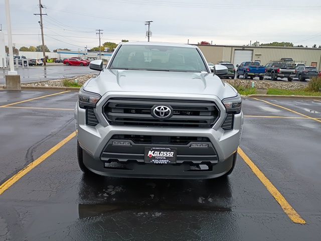 2025 Toyota Tacoma SR5 4x4 Double Cab photo 2