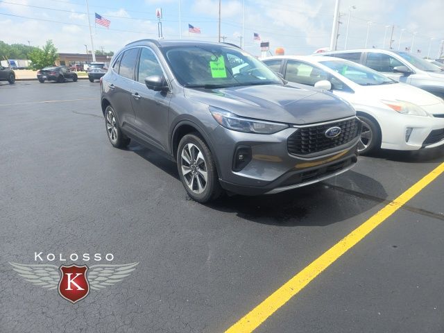 2024 Ford Escape Platinum AWD's photo