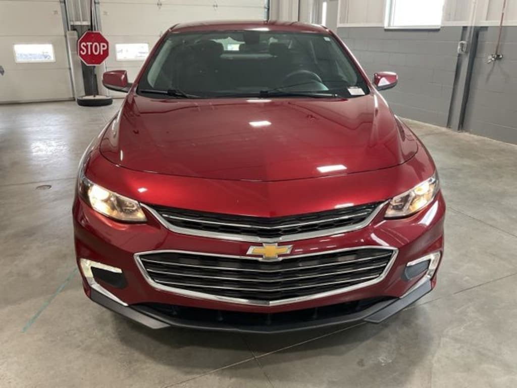 Used 2017 Chevrolet Malibu LT w/1LT Sedan