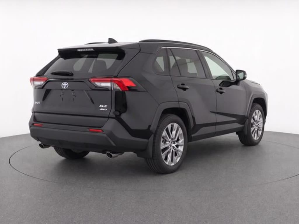 Used 2025 Toyota RAV4 XLE SUV