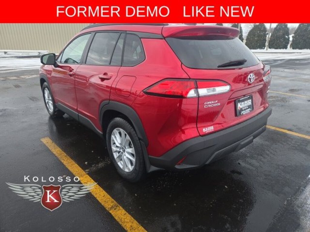 Used 2025 Toyota Corolla Cross LE SUV