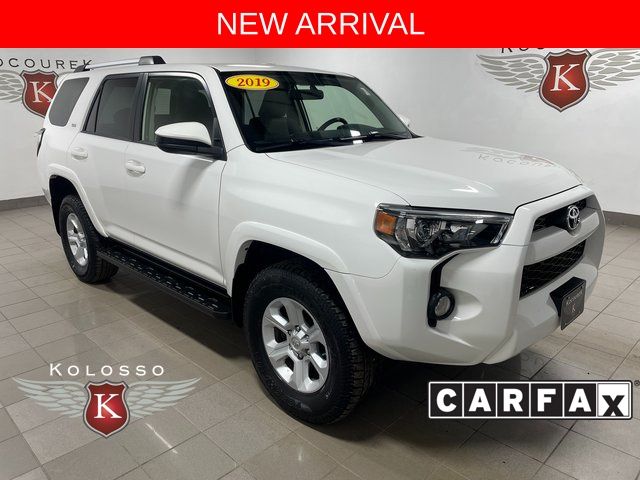 2019 Toyota 4Runner SR5 4x4 V6's photo