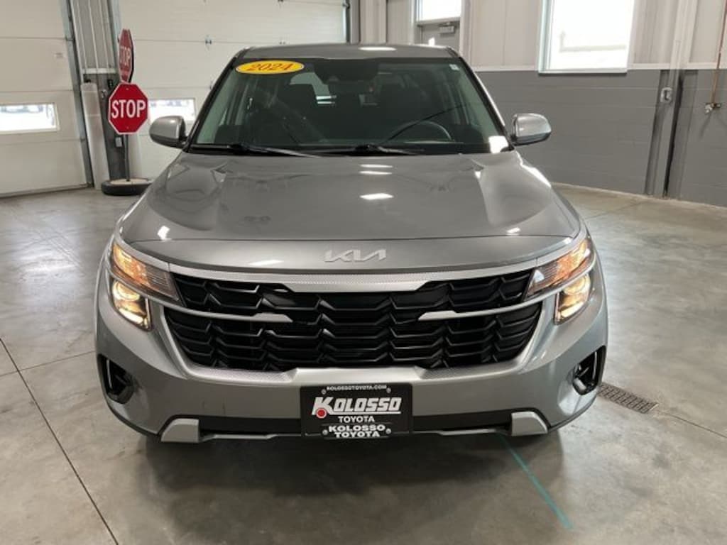 Used 2024 Kia Seltos LX SUV