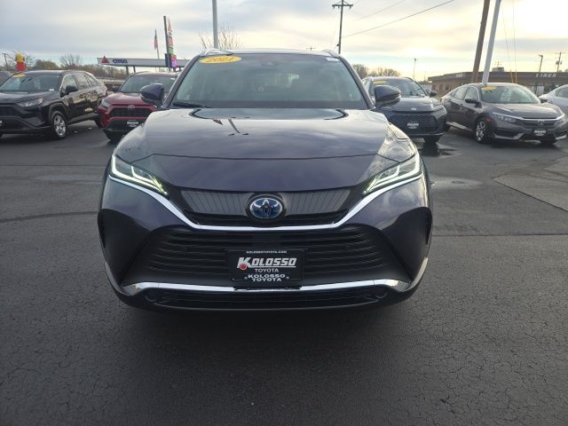 2021 Toyota Venza XLE photo 2