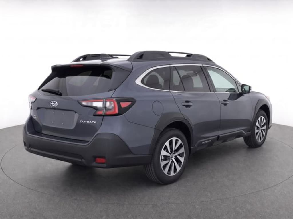Used 2023 Subaru Outback Premium SUV