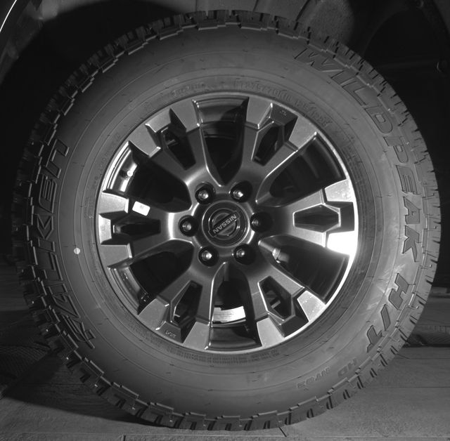 2022 Nissan Titan PRO-4X - Photo 13
