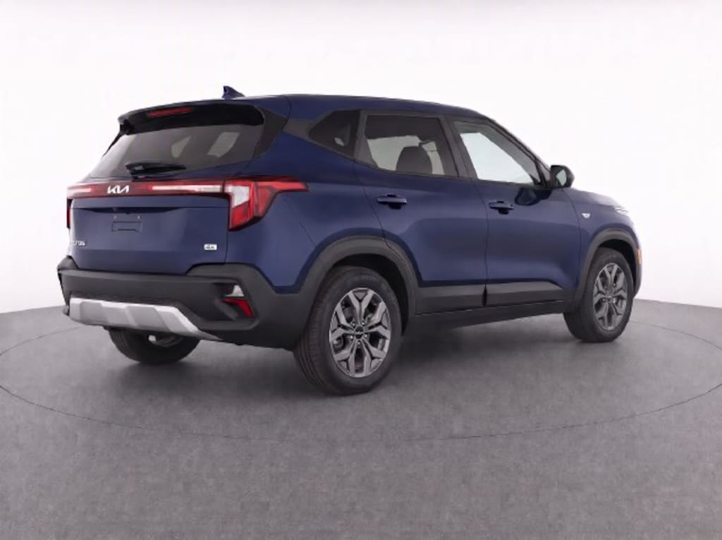 Used 2026 Kia Seltos LX SUV