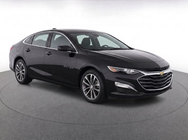 Used 2023 Chevrolet Malibu 1LT with VIN 1G1ZD5ST5PF223991 for sale in Appleton, WI