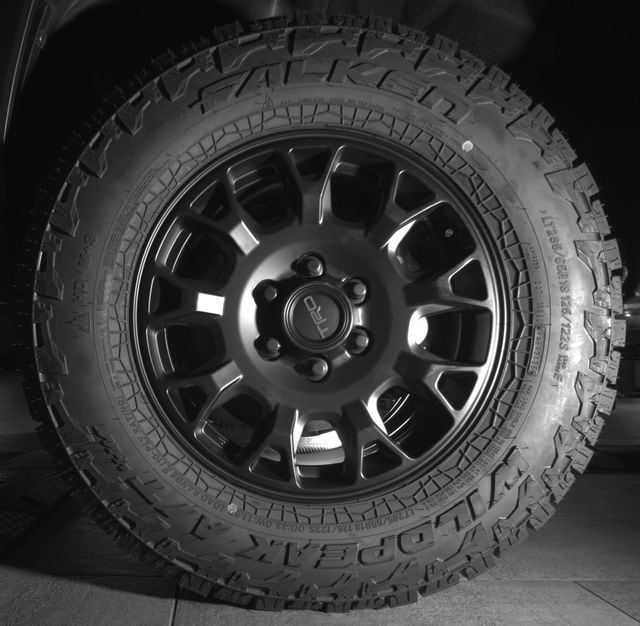 2026 Toyota 4Runner SR5 - Photo 9