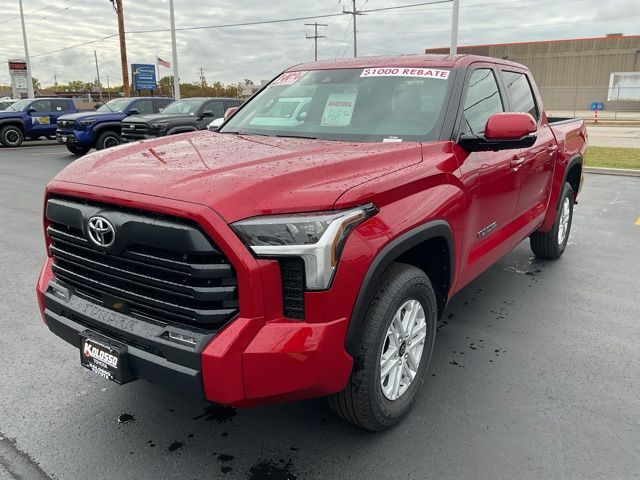 2026 Toyota Tundra CrewMax SR5 photo 3