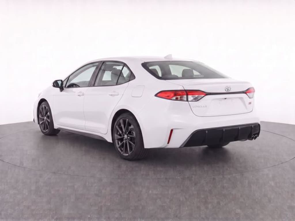 Used 2023 Toyota Corolla SE Sedan