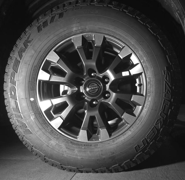 2022 Nissan Titan PRO-4X - Photo 11