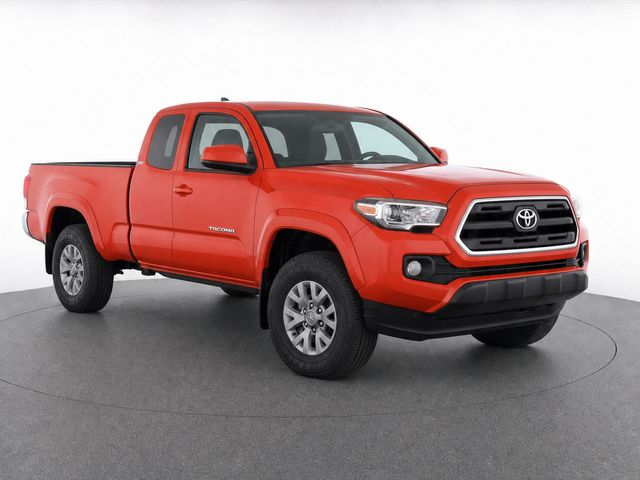 Used 2016 Toyota Tacoma SR5 with VIN 5TFSZ5AN0GX034818 for sale in Appleton, WI