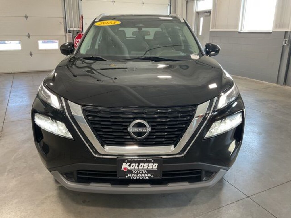 Used 2023 Nissan Rogue SV SUV
