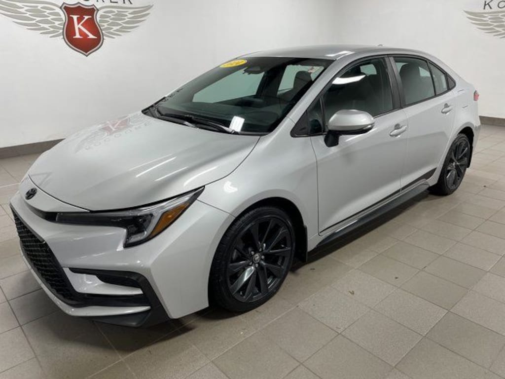 Used 2024 Toyota Corolla SE Sedan