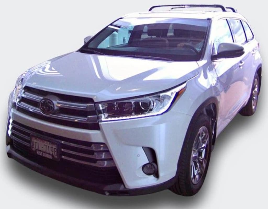Used 2018 Toyota Highlander Limited V6 SUV