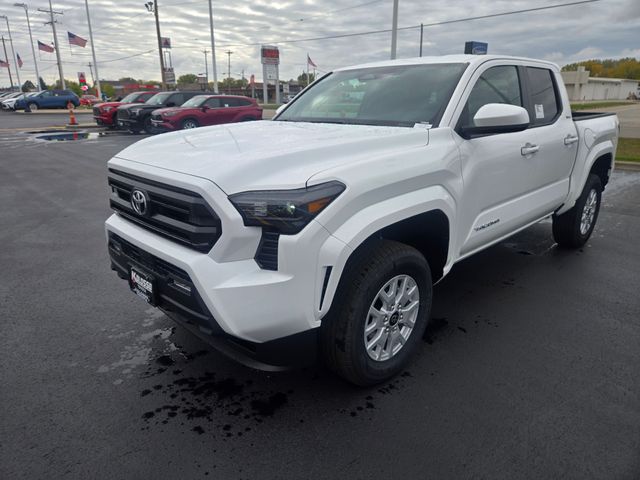 2025 Toyota Tacoma SR5 4x4 Double Cab photo 3