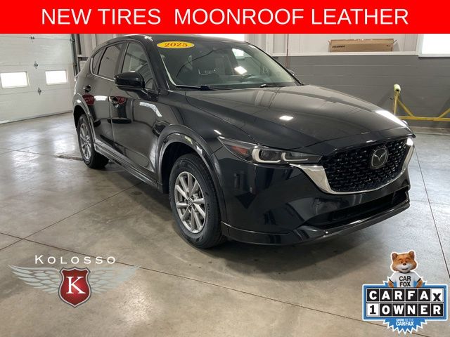 2025 Mazda CX-5 S Preferred package Auto AWD's photo