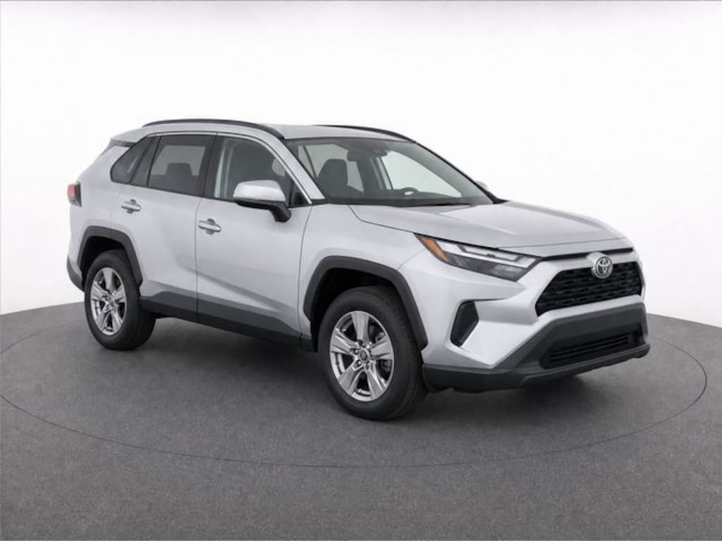Used 2025 Toyota RAV4 XLE SUV