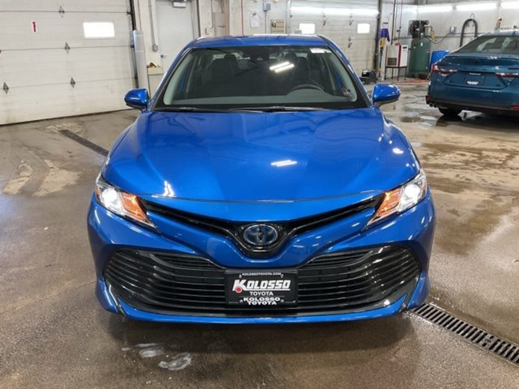 Used 2020 Toyota Camry Hybrid LE Sedan