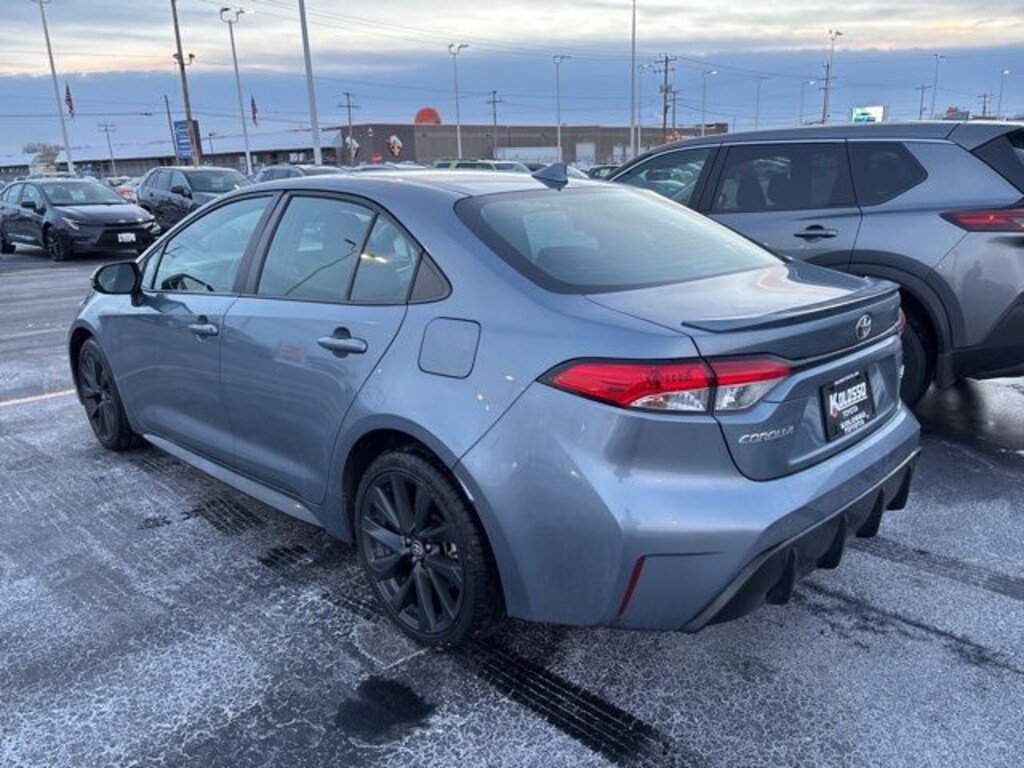 Used 2023 Toyota Corolla SE Sedan
