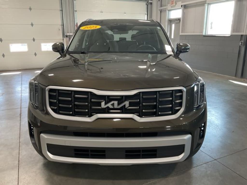 Used 2025 Kia Telluride S SUV