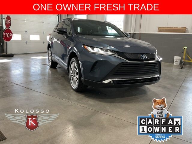 2023 Toyota Venza XLE Hybrid AWD's photo