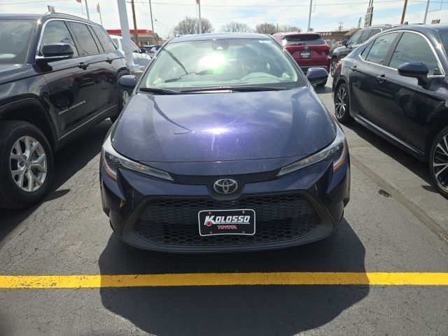 Used 2020 Toyota Corolla LE with VIN JTDEPRAE3LJ007605 for sale in Appleton, WI