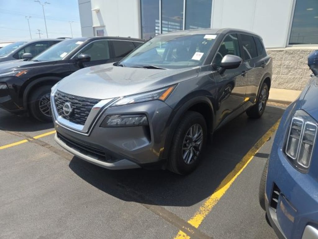 Used 2023 Nissan Rogue S SUV