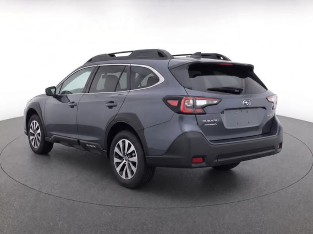 Used 2023 Subaru Outback Premium SUV