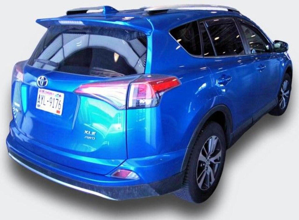 Used 2016 Toyota RAV4 XLE SUV