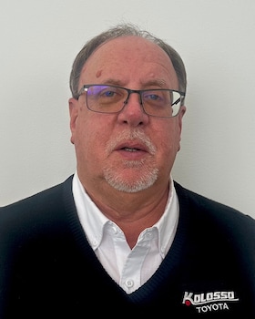 Staff member Bruce from ID_eab2a6