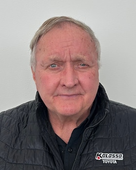 Staff member Mike from ID_eab2a6