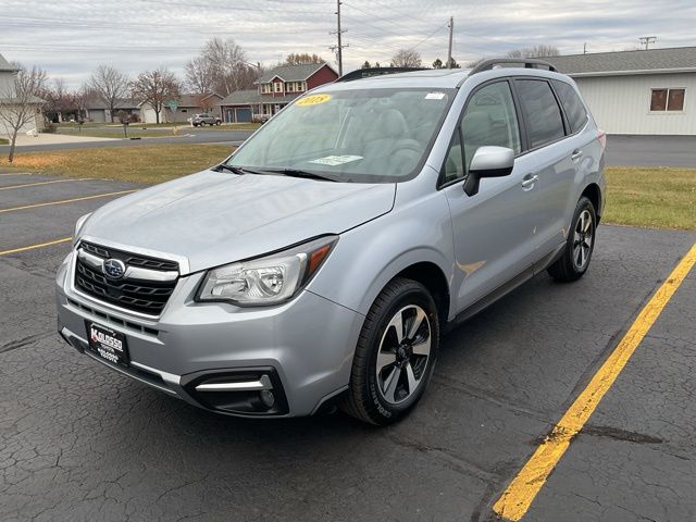 2018 Subaru Forester 2.5i Premium photo 2